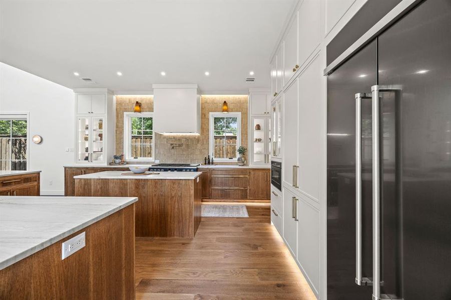 Furnished interior view inside a new home in , Dallas (Image 13). Furnished interior view inside a new home in , Dallas (Image 13).