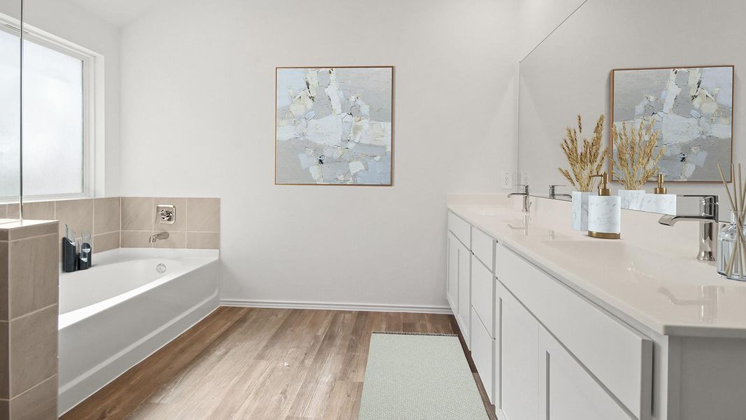 Furnished interior view inside a new home in East Williams Cove, Conroe (Image 7).