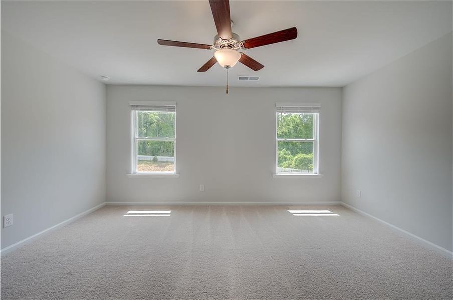 Spacious, unfurnished interior of a new home in Avery Landing, McDonough (Image 28).
