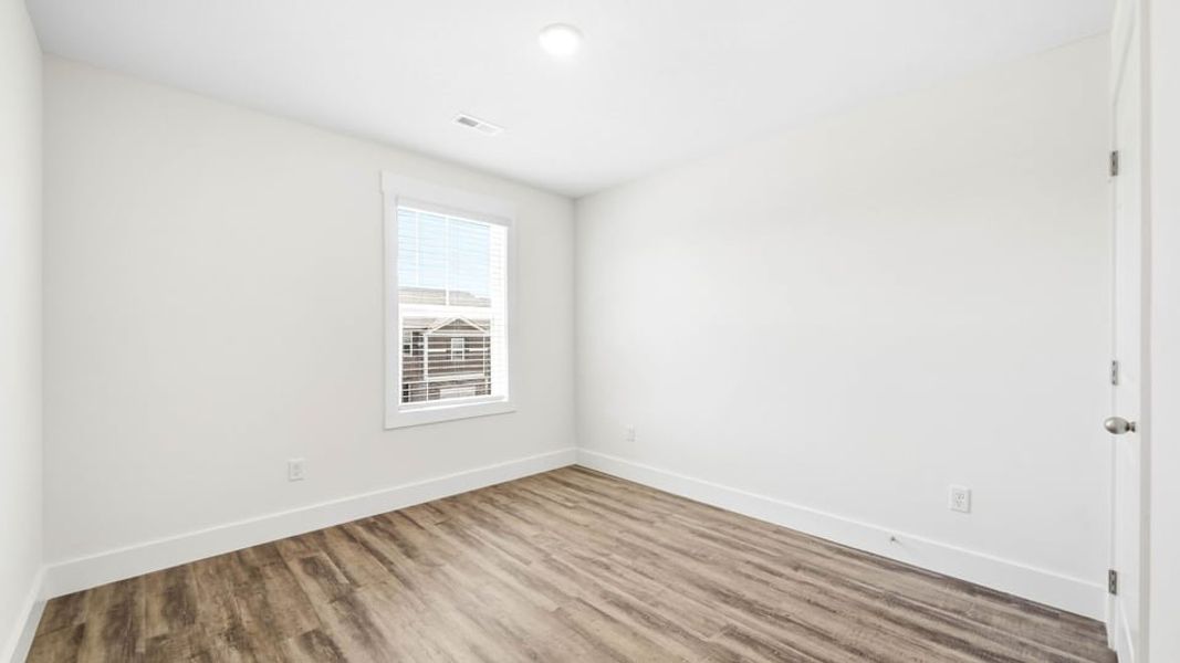 Spacious, unfurnished interior of a new home in The Arbor Townhomes, Kingsport (Image 17).