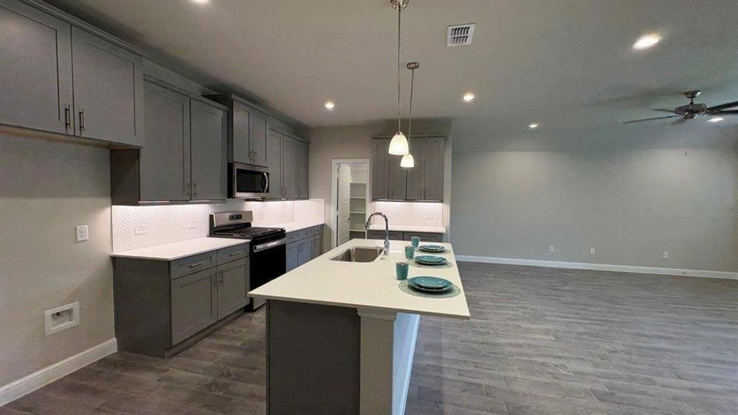 Furnished interior view inside a new home in Sandstone Estates, Granbury (Image 9). Furnished interior view inside a new home in Sandstone Estates, Granbury (Image 9).
