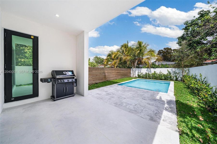 Exterior details and patio area of a home in , Miami (Image 27).