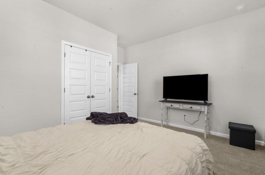 Furnished interior view inside a new home in Heron's Walk at Summers Corner, Summerville (Image 18). Furnished interior view inside a new home in Heron's Walk at Summers Corner, Summerville (Image 18).