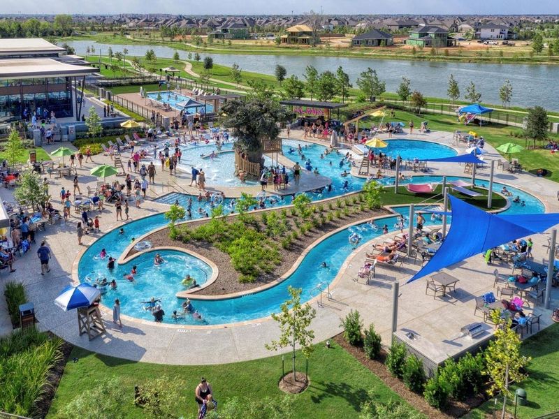 Community amenities in Bridgeland 45', Cypress (Image 16).