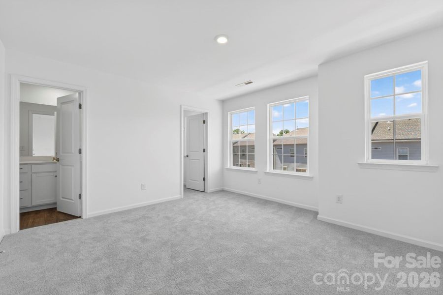 2nd Owners bedroom