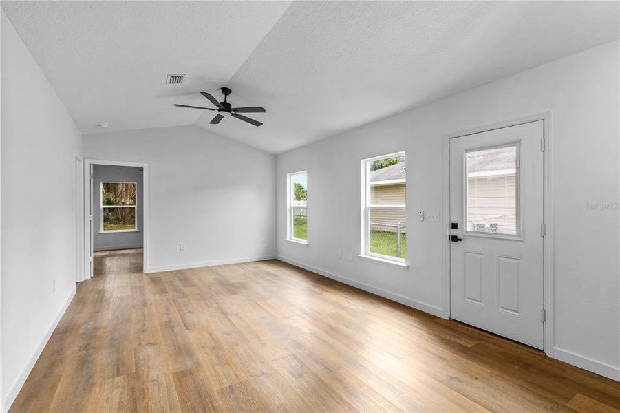 Spacious, unfurnished interior of a new home in , Eustis (Image 21).