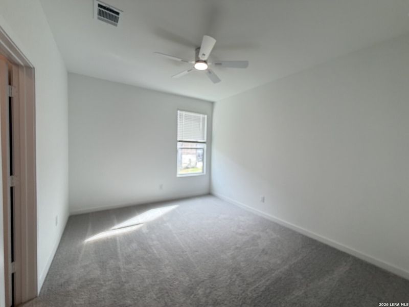 Spacious, unfurnished interior of a new home in Brookmill, San Antonio (Image 12).