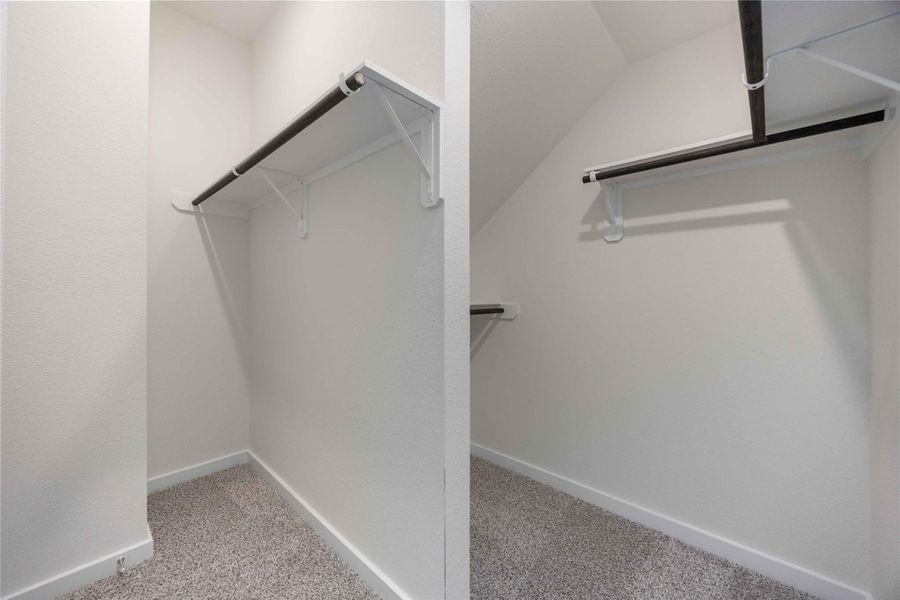 Spacious, unfurnished interior of a new home in Lexington Heights, Willis (Image 21).