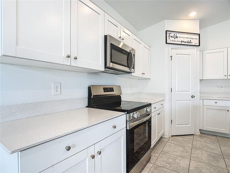 Furnished interior view inside a new home in , Haines City (Image 14).