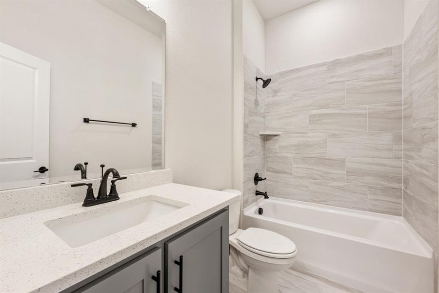 Furnished interior view inside a new home in Willow Wood, McKinney (Image 7). Furnished interior view inside a new home in Willow Wood, McKinney (Image 7).