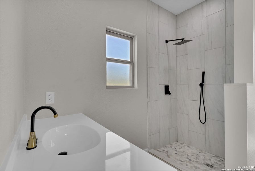 Furnished interior view inside a new home in , Lytle (Image 33). Furnished interior view inside a new home in , Lytle (Image 33).