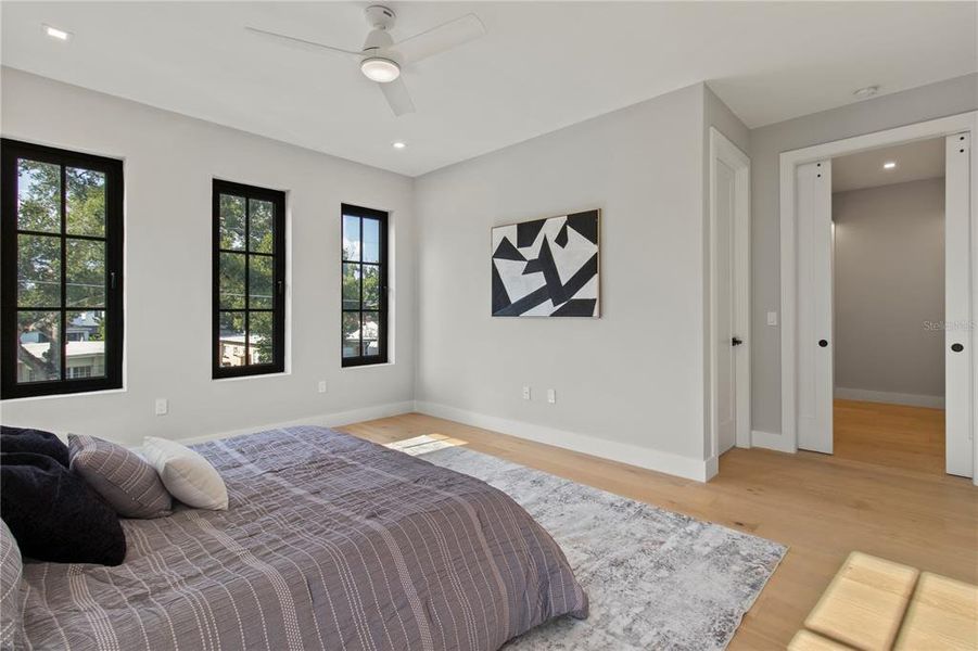 Image 33 of a home in College Park. Image 33 of a home in College Park.