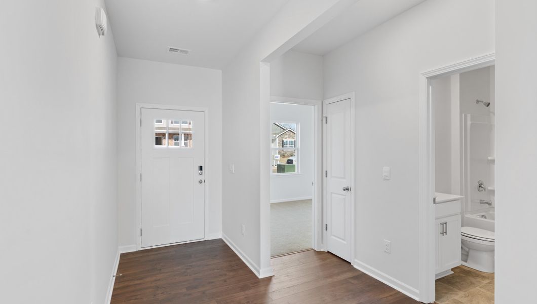 Representative unfurnished interior of a home built from the Aria by D.R. Horton in Woodglen, Piedmont (Image 12).