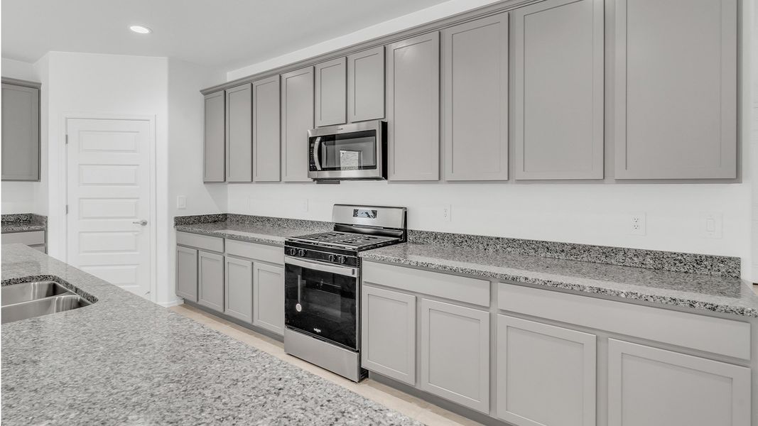 Furnished interior view inside a new home in Sycamore Vista, Vail (Image 7).