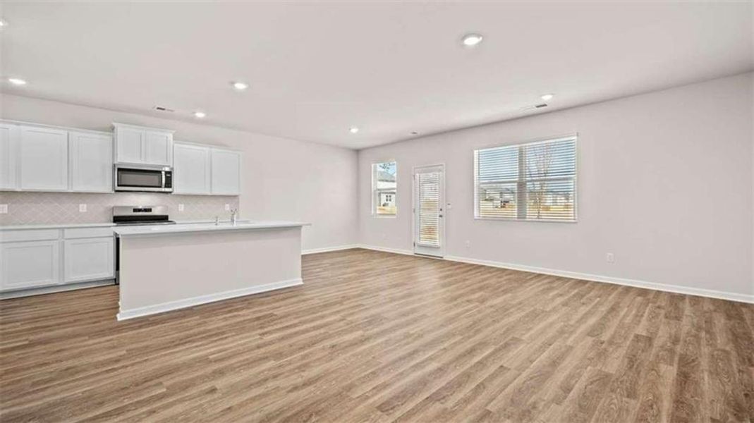 Spacious, unfurnished interior of a new home in Oakchase at Hampton, Hampton (Image 12). Spacious, unfurnished interior of a new home in Oakchase at Hampton, Hampton (Image 12).