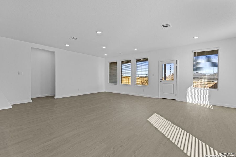 Spacious, unfurnished interior of a new home in Gatehouse: Classic Collection, New Braunfels (Image 18). Spacious, unfurnished interior of a new home in Gatehouse: Classic Collection, New Braunfels (Image 18).
