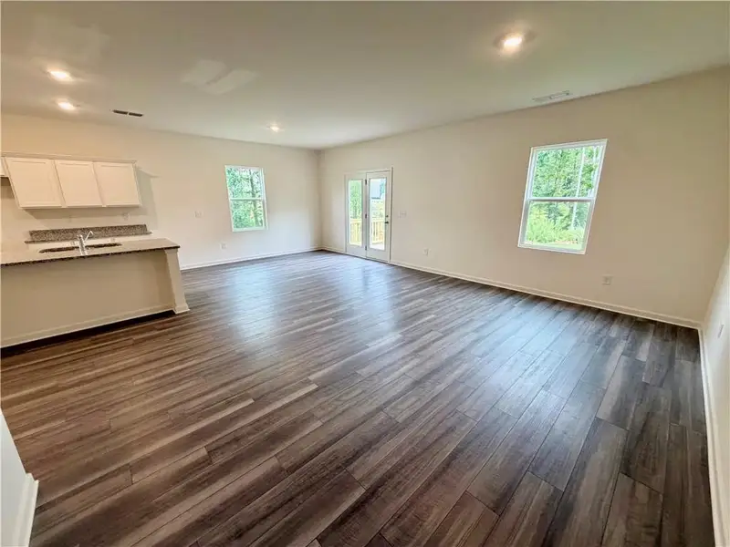 Spacious, unfurnished interior of a new home in Mt. Tabor Ridge, Dallas (Image 18). Spacious, unfurnished interior of a new home in Mt. Tabor Ridge, Dallas (Image 18).