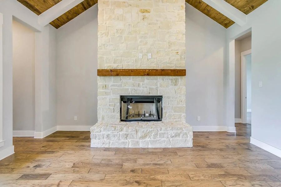 Representative unfurnished interior of a home built from the The Finley by Elmwood Custom Homes in Byrum Ranch, Maypearl (Image 56).