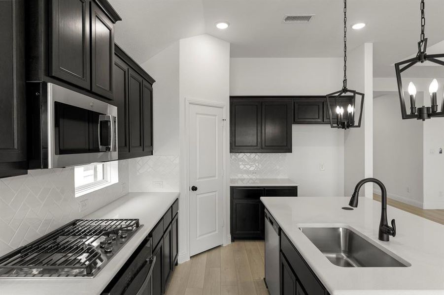 15. 3817 Prairie Chapel - Kitchen (3)