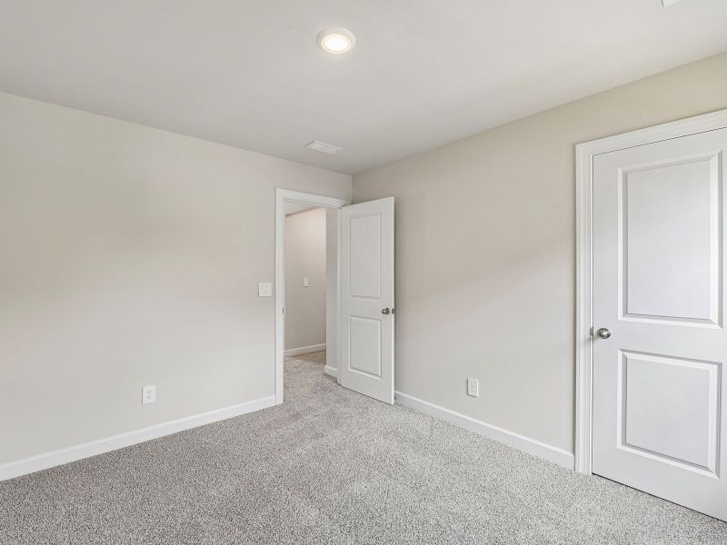 Spacious, unfurnished interior of a new home in Seattle Crossing, Shelby (Image 18).