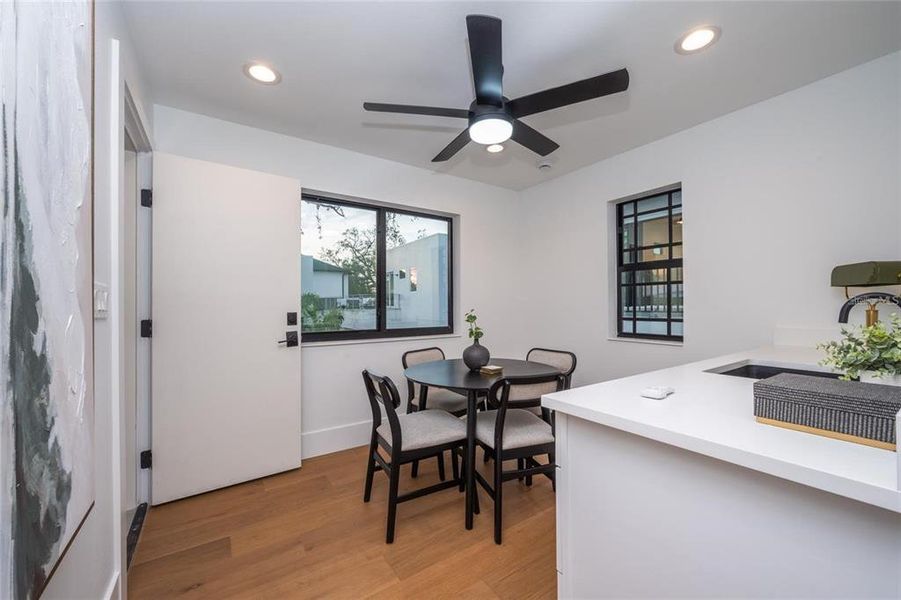 Furnished interior view inside a new home in , Sarasota (Image 71).
