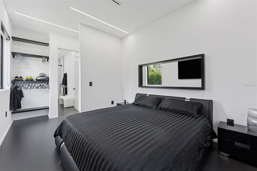 Furnished interior view inside a new home in , Odessa (Image 34).