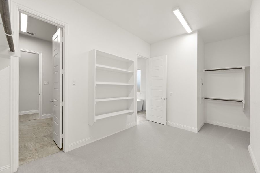 Spacious, unfurnished interior of a new home in Estates at Rockhill, Frisco (Image 21). Spacious, unfurnished interior of a new home in Estates at Rockhill, Frisco (Image 21).
