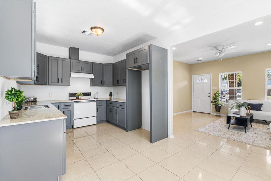 Modern 36" height kitchen cabinets and Fridge space Modern 36" height kitchen cabinets and Fridge space