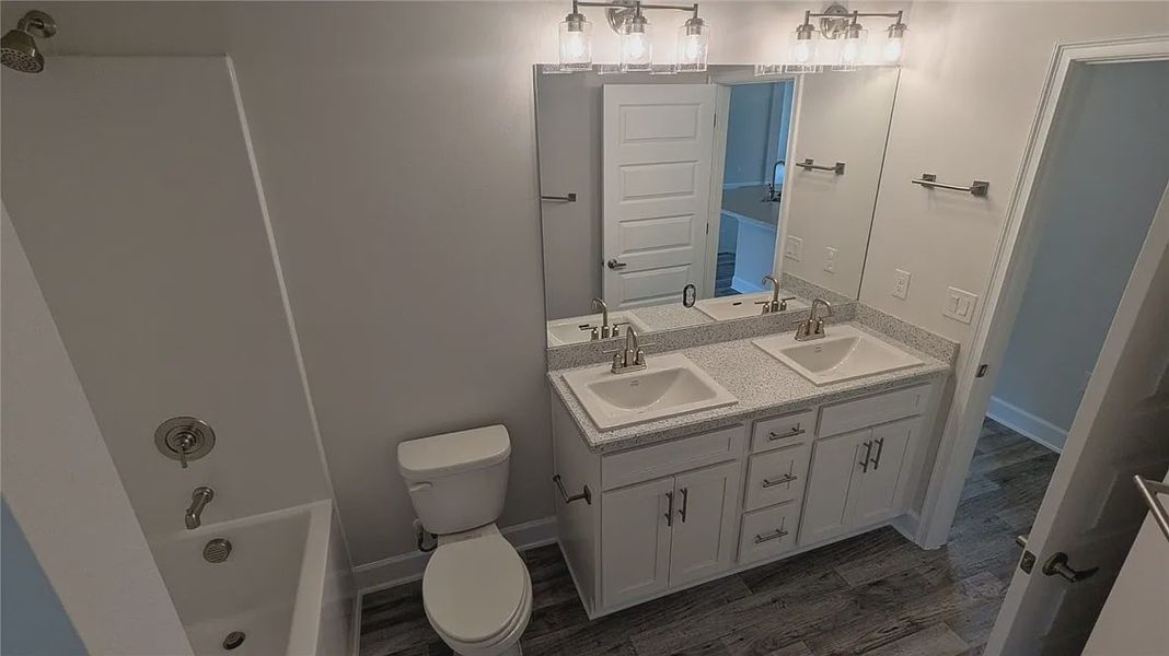 Furnished interior view inside a new home in Sebastian Highlands, Sebastian (Image 9).