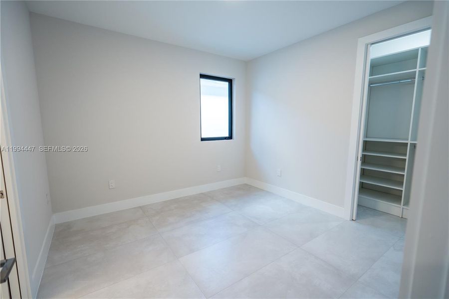 Spacious, unfurnished interior of a new home in , Miami (Image 31).