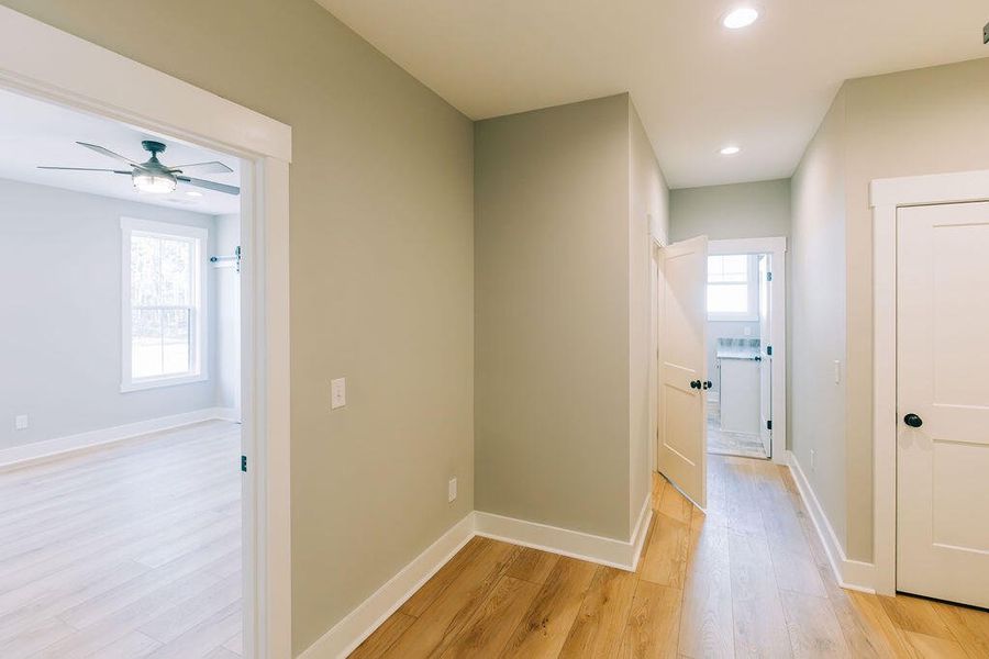 Spacious, unfurnished interior of a new home in , Walterboro (Image 43). Spacious, unfurnished interior of a new home in , Walterboro (Image 43).