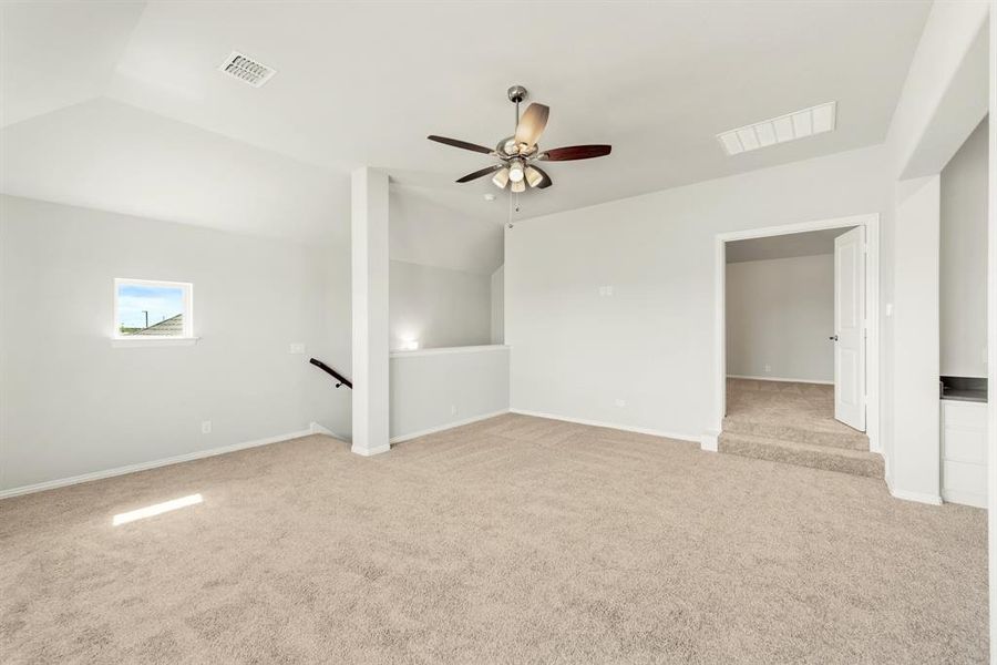 Spacious, unfurnished interior of a new home in Silo Mills Classic 70, Cleburne (Image 24).