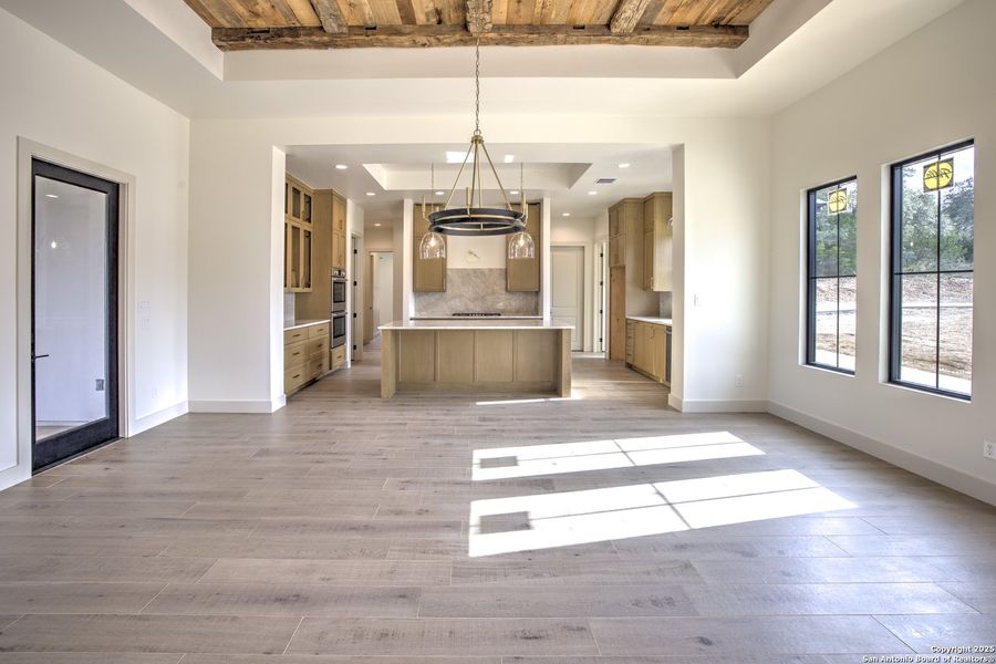 Spacious, unfurnished interior of a new home in , New Braunfels (Image 16).