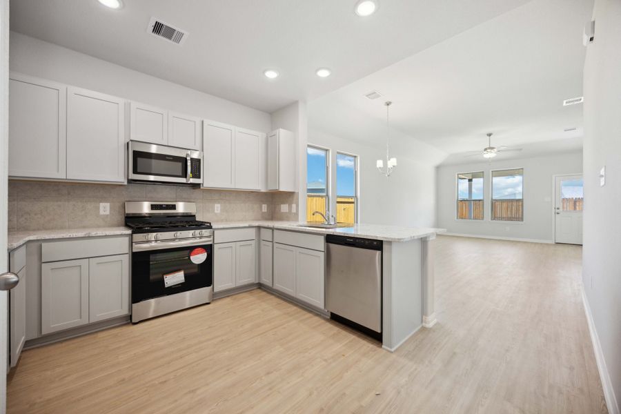 16825 Needlepoint Dr - San Marcos - Kitchen 16825 Needlepoint Dr - San Marcos - Kitchen