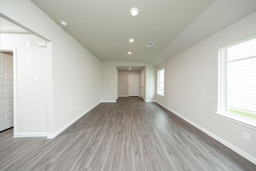 Spacious, unfurnished interior of a new home in Townsend Reserve, Splendora (Image 9). Spacious, unfurnished interior of a new home in Townsend Reserve, Splendora (Image 9).