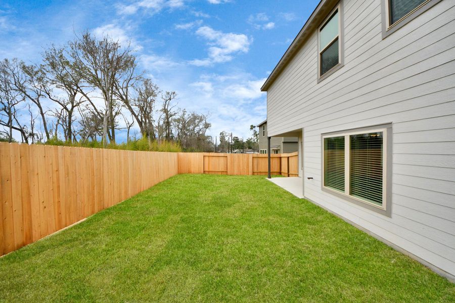 Cover patio with no back neighbors!