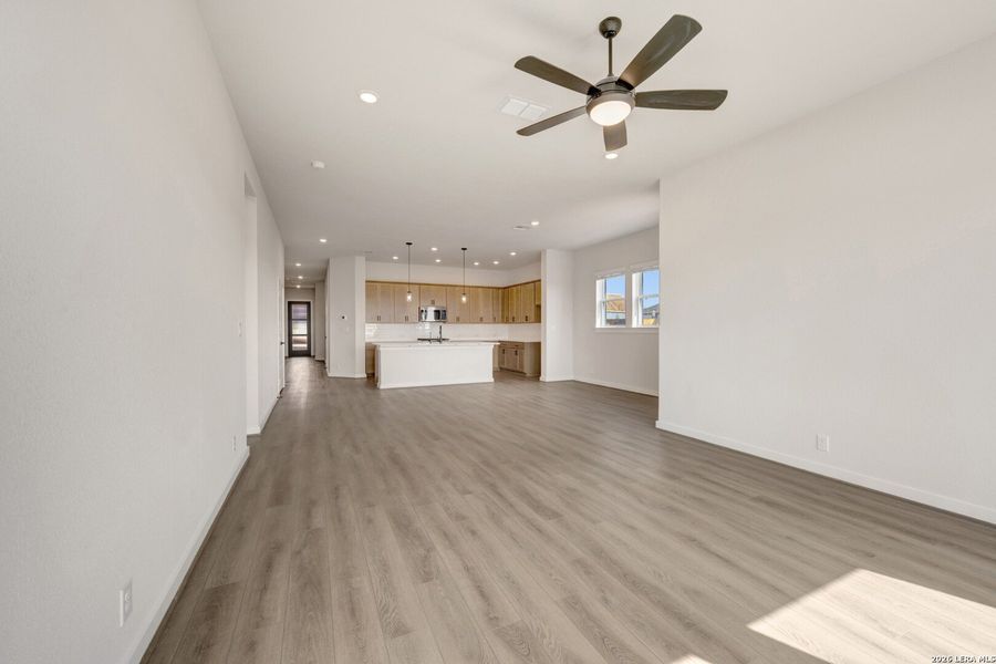 Spacious, unfurnished interior of a new home in , New Braunfels (Image 13). Spacious, unfurnished interior of a new home in , New Braunfels (Image 13).