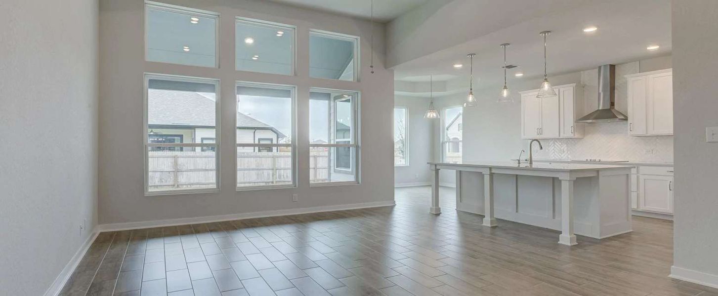 Representative unfurnished interior of a home built from the Guadalupe by Ashton Woods in Saddlebrook Ranch, Schertz (Image 16).