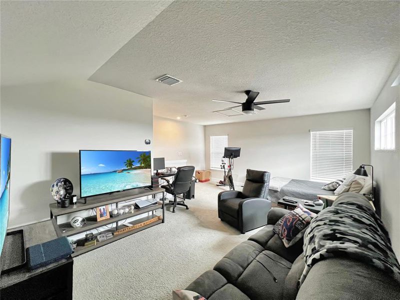 Furnished interior view inside a new home in , Zephyrhills (Image 33).