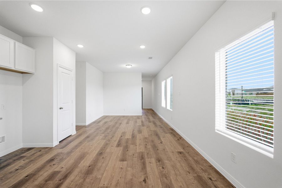 Spacious, unfurnished interior of a new home in Westridge, McKinney (Image 13). Spacious, unfurnished interior of a new home in Westridge, McKinney (Image 13).