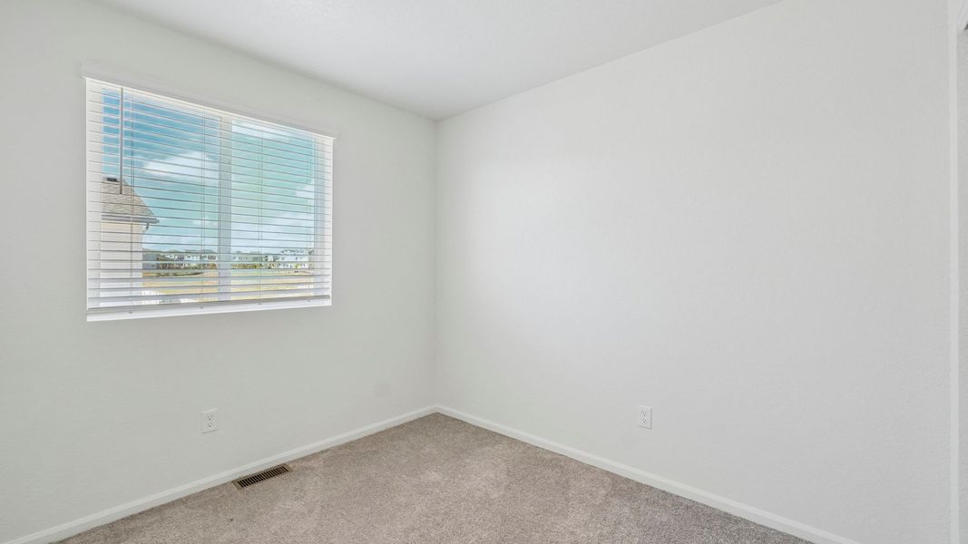 Spacious, unfurnished interior of a new home in Banning Lewis Ranch, Colorado Springs (Image 19).