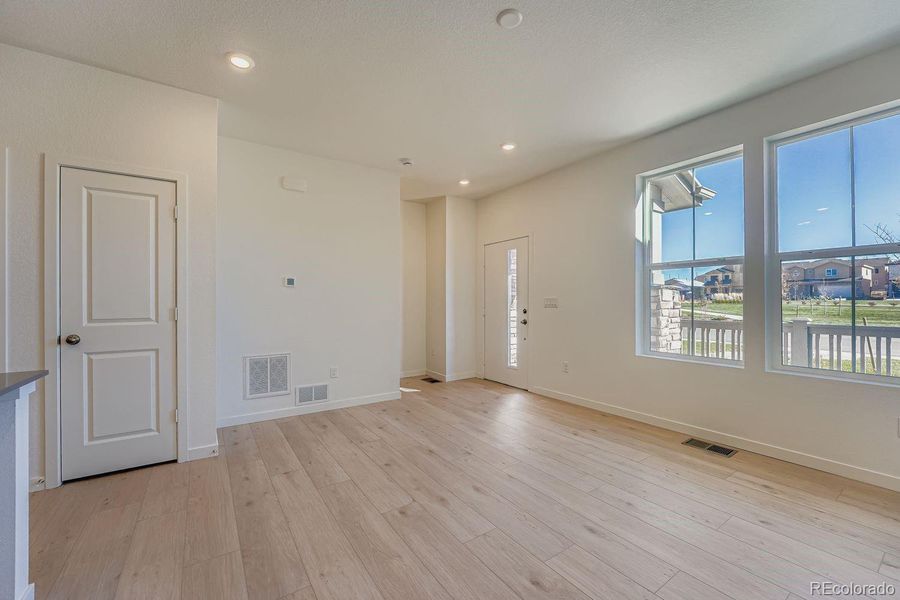 Spacious, unfurnished interior of a new home in , Watkins (Image 8).
