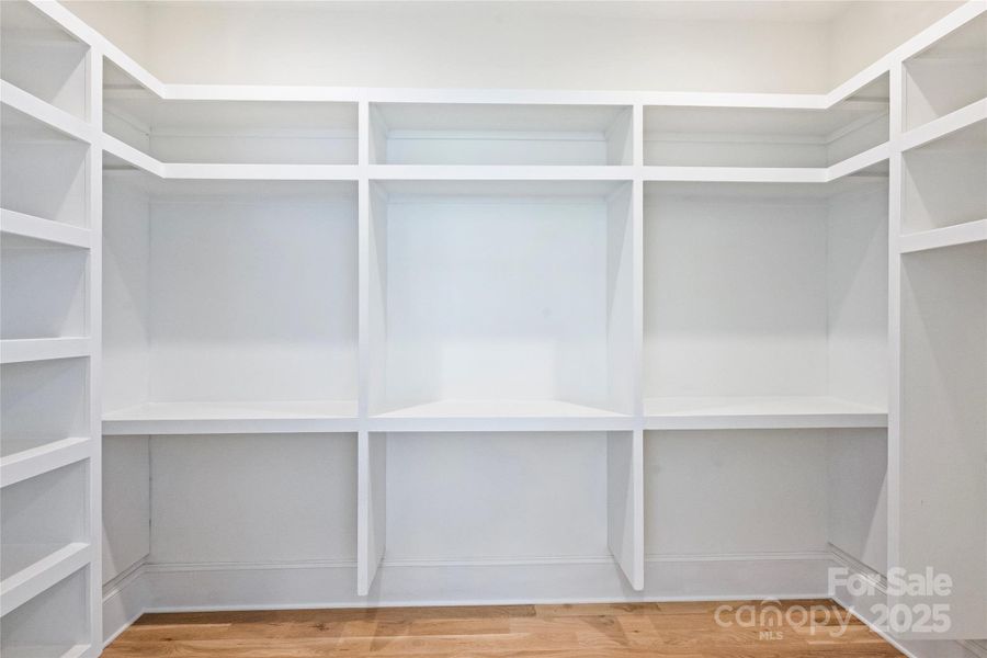 Image 27 of a home in .