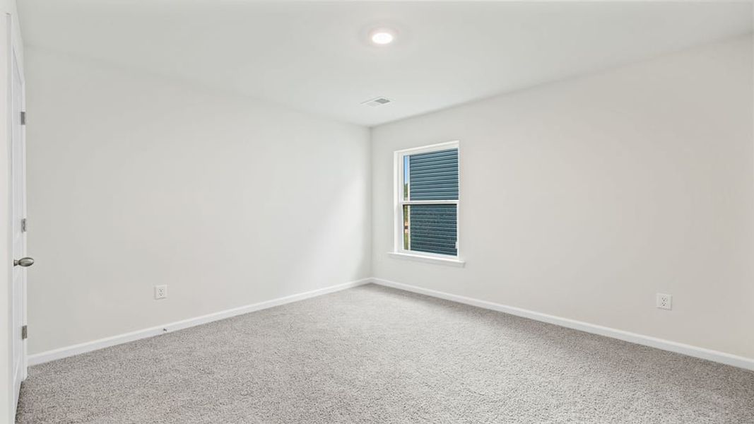 Spacious, unfurnished interior of a new home in Harrier Point, Woodruff (Image 15).