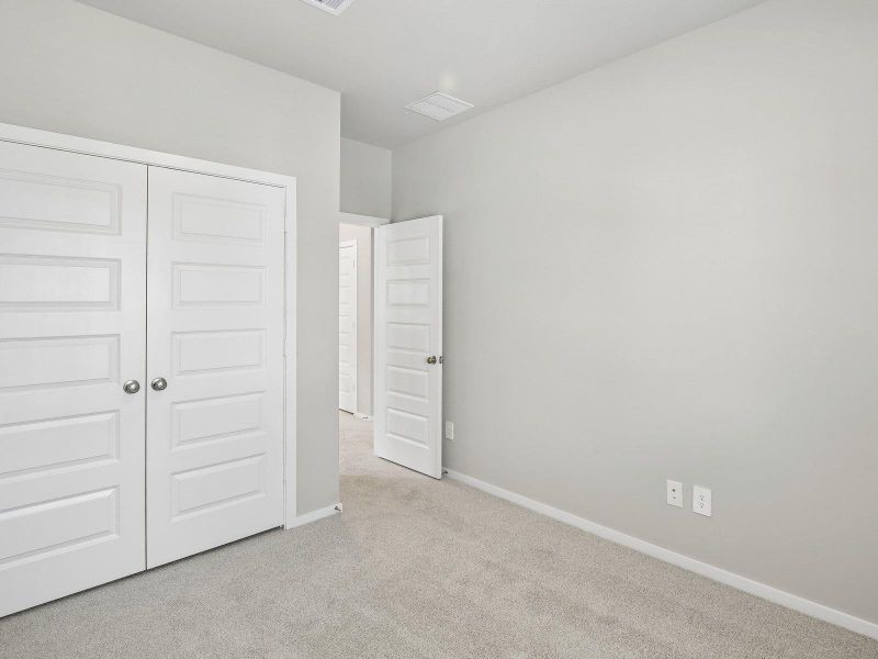 Spacious, unfurnished interior of a new home in Parkway Commons - City Series, Missouri City (Image 22). Spacious, unfurnished interior of a new home in Parkway Commons - City Series, Missouri City (Image 22).