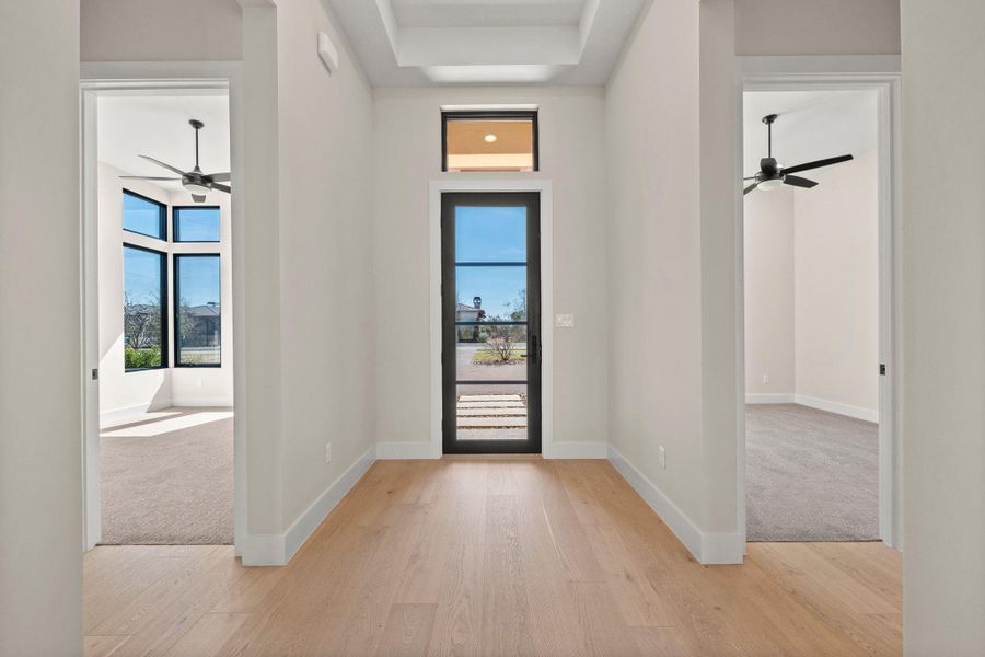 Spacious, unfurnished interior of a new home in Lakecliff on Lake Travis, Spicewood (Image 19).