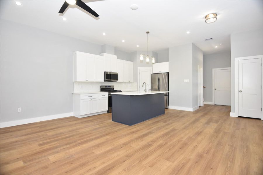 Spacious open floor plan with high ceilings Spacious open floor plan with high ceilings