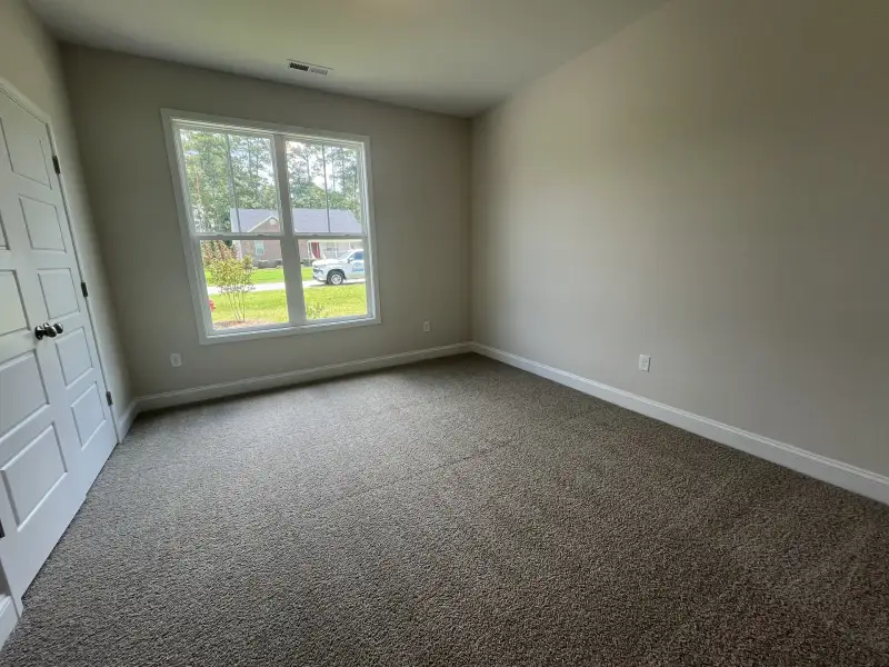 Spacious, unfurnished interior of a new home in Parkwood Estates, Leland (Image 18).