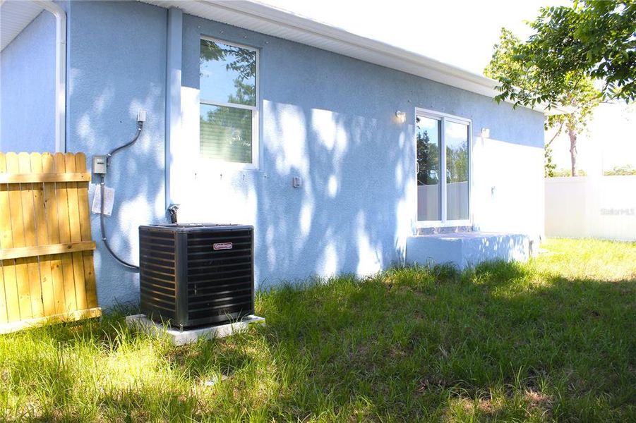 Exterior details and patio area of a home in , Tampa (Image 27).