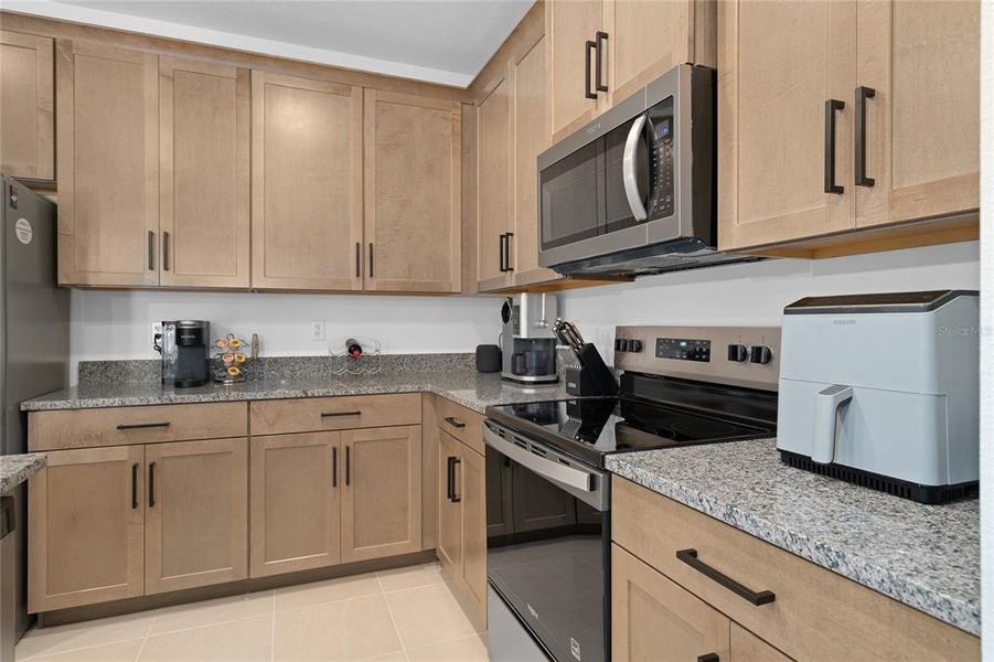 Furnished interior view inside a new home in Aulin Square, Oviedo (Image 16).